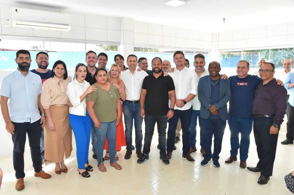 maioria-dos-secretarios-municipais-reforca-apoio-a-leandro-vilela
