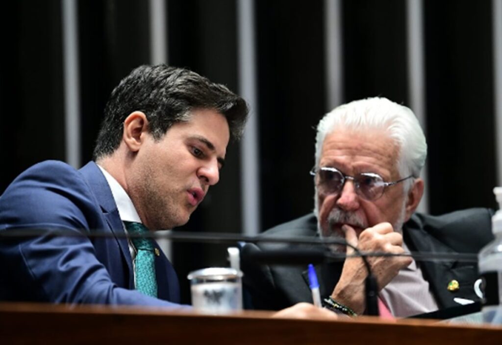 com-articulacao-de-ismael-alexandrino,-senado-avanca-em-projeto-que-flexibiliza-acesso-a-armas