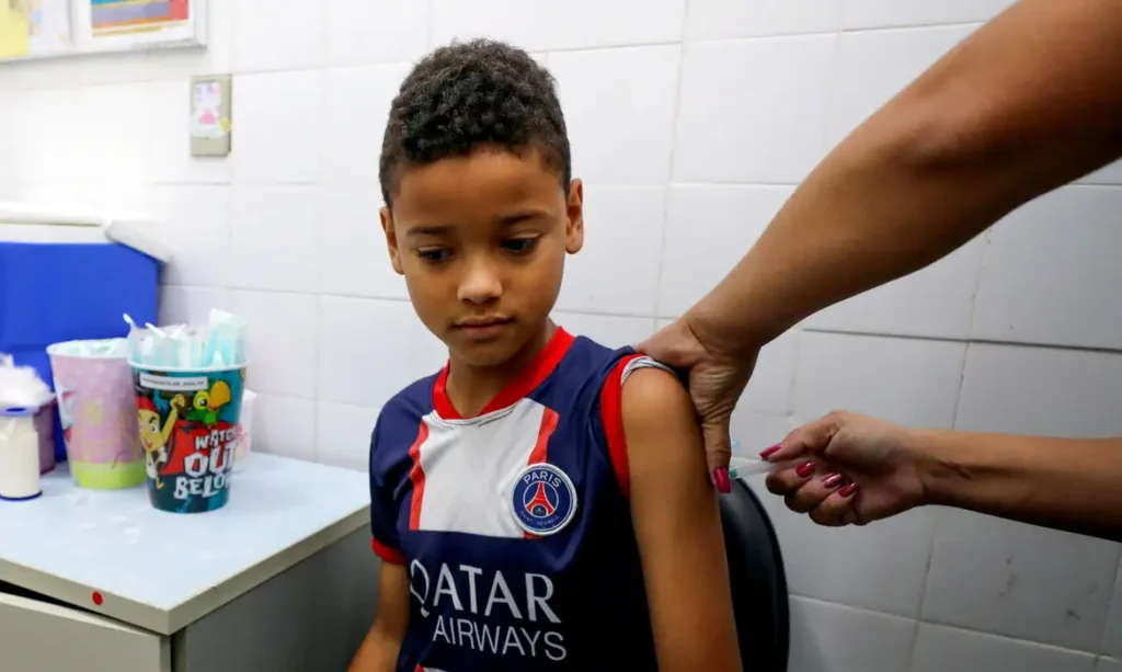 brasil-aplicou-2-milhoes-de-doses-das-4,7-milhoes-disponiveis-contra-a-dengue