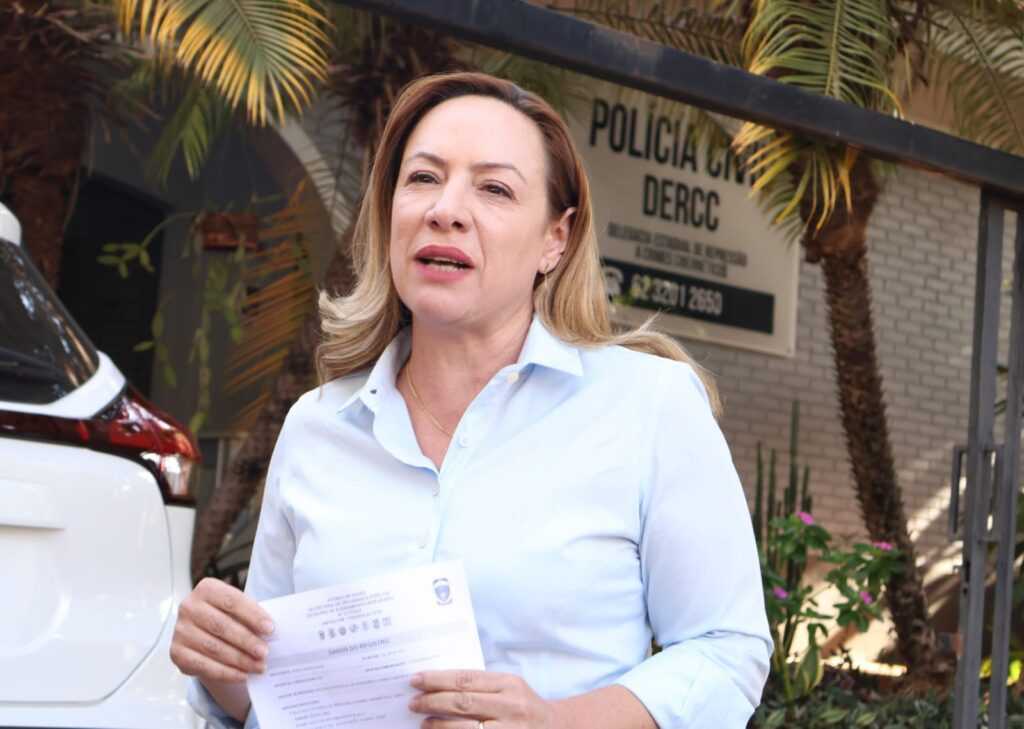 adriana-accorsi-denuncia-fake-news-e-aciona-policia-federal