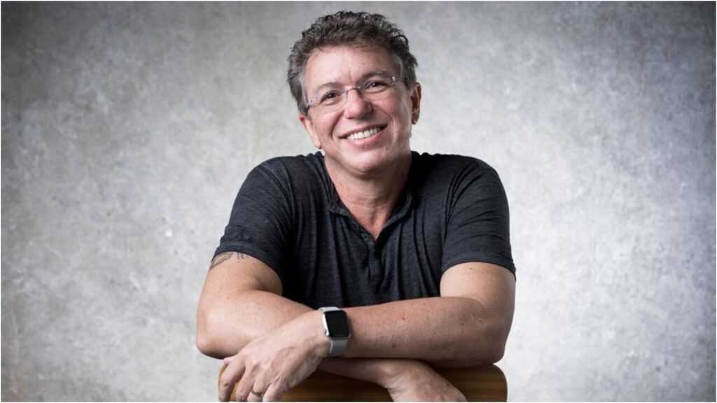 boninho-anuncia-saida-da-tv-globo-apos-40-anos-de-carreira