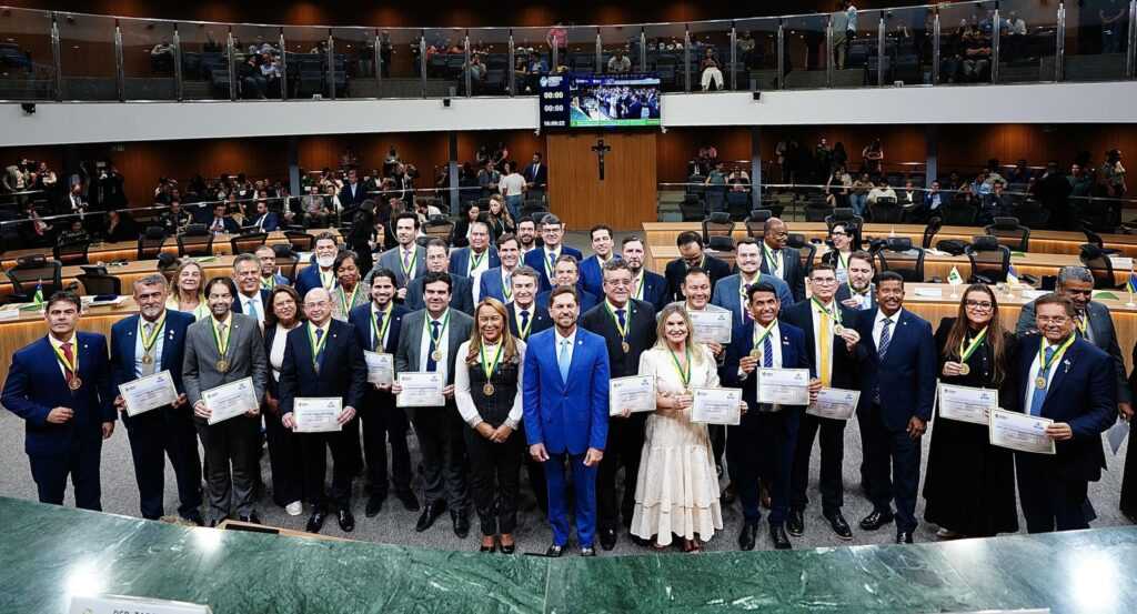 bruno-peixoto-recebe-comitiva-da-unale-em-goias-e-lidera-reuniao-nacional