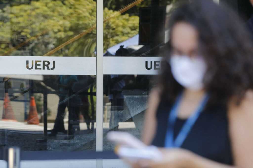 projeto-quer-garantir-protecao-imediata-a-professores-ameacados-em-escolas-brasileiras