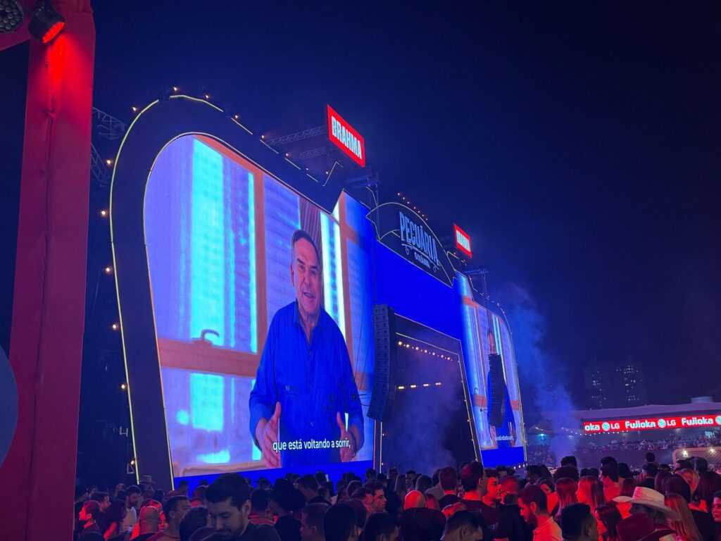 mabel-elogia-shows-de-safadao-e-natanzinho-e-destaca-acesso-liberado-ao-publico-na-pecuaria