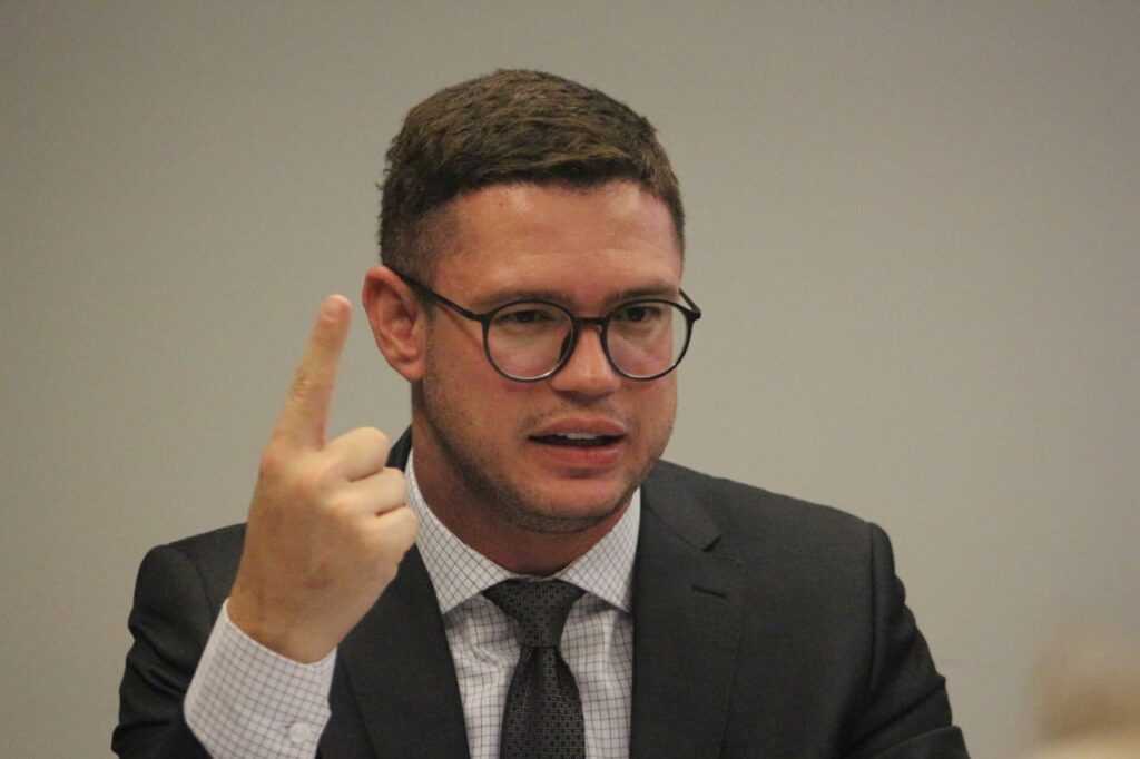 tre-df-tranca-inquerito-contra-advogado-bruno-pena