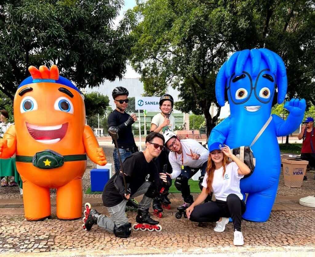 saneago-disponibiliza-copos-de-agua-e-pontos-de-hidratacao-para-publico-do-fica-2025