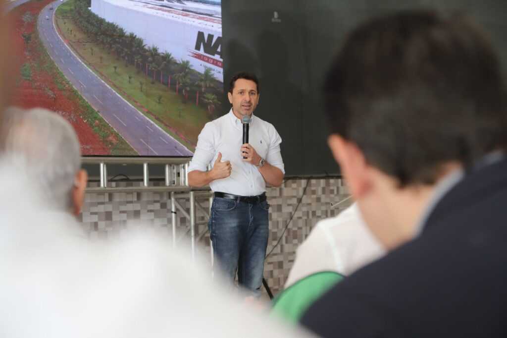 vilela-apresenta-modelo-para-concessao-de-areas-em-polos-empresariais