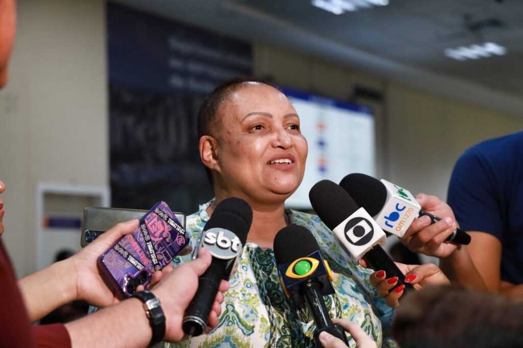 vice-prefeita-coronel-claudia-lira-volta-a-goiania-de-viagem-a-israel