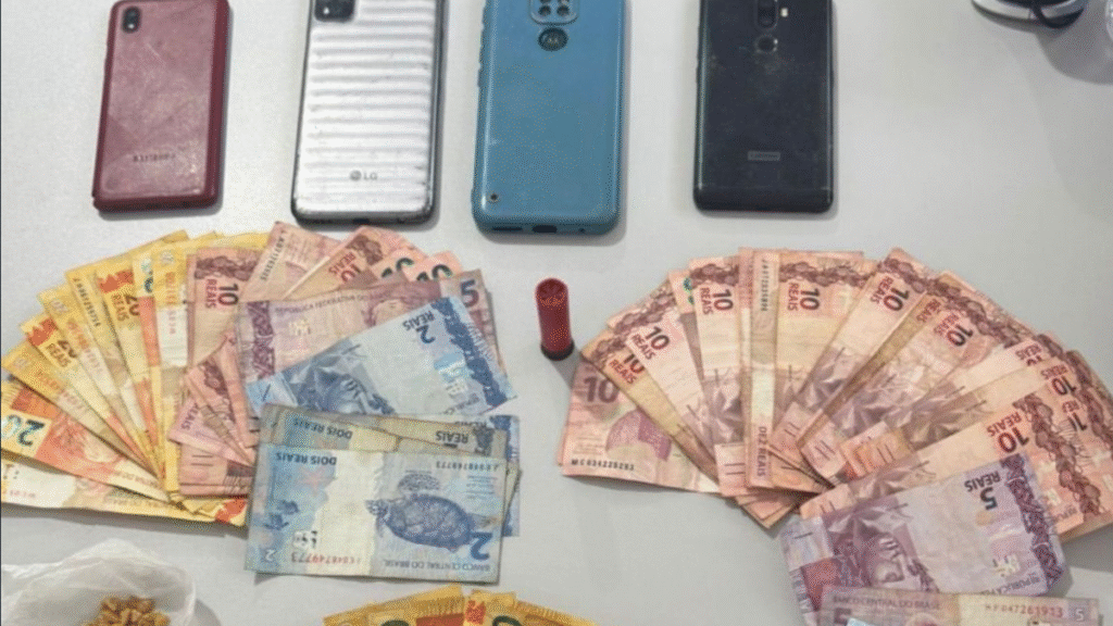 casal-e-preso-por-roubar-celular-de-homem-com-deficiencia-para-comprar-drogas-em-santa-helena