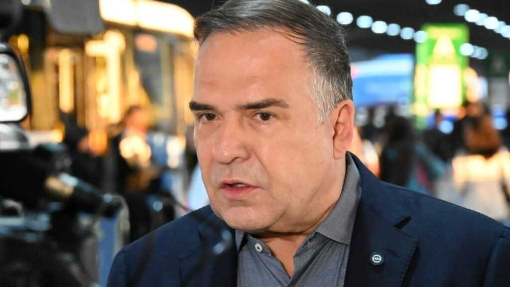 mabel-quer-alugar-carro-blindado-para-andar-em-goiania 