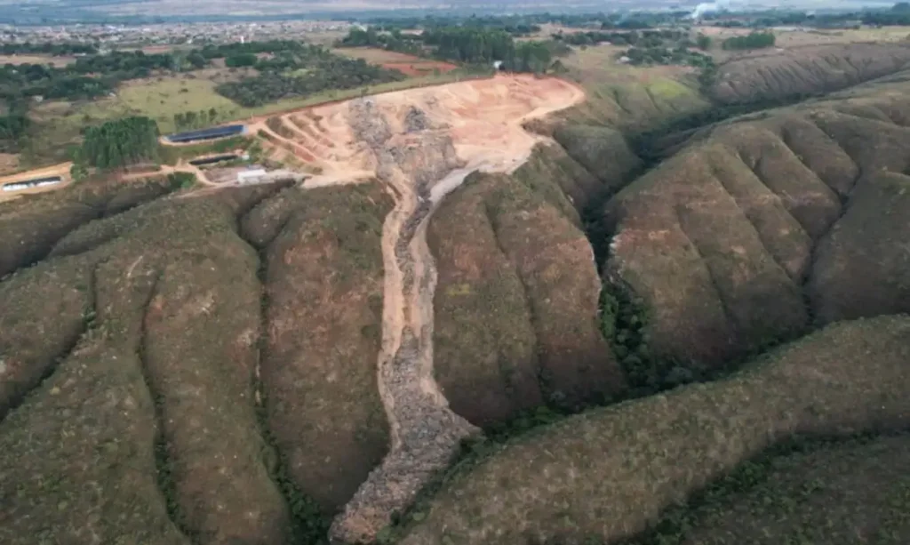 desabamento-de-aterro-em-padre-bernardo-gera-revolta-e-mobilizacao-por-fechamento-definitivo