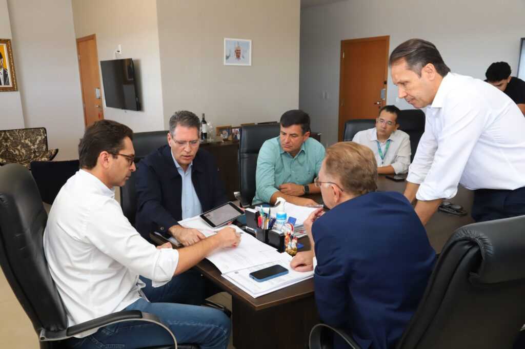 vilela-e-francisco-jr.-alinham-ultimos-tramites-para-inicio-das-obras-no-dianot