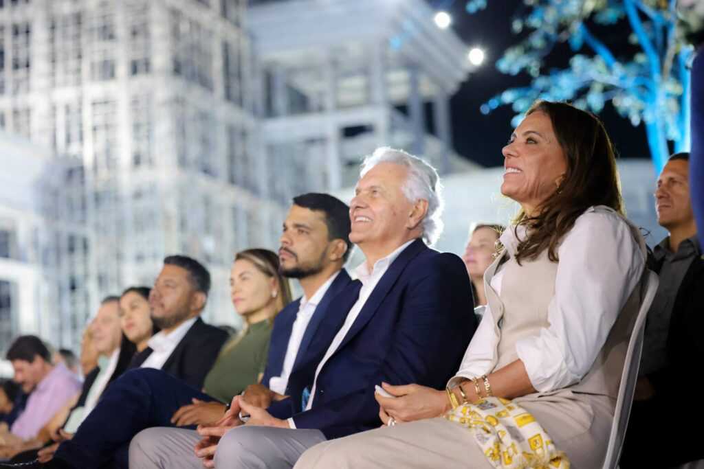 caiado-e-gracinha-participam-da-missa-de-encerramento-da-romaria-de-trindade