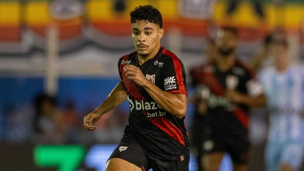 atletico-go-empata-com-o-paysandu-e-perde-chance-de-colar-no-g4-da-serie-b