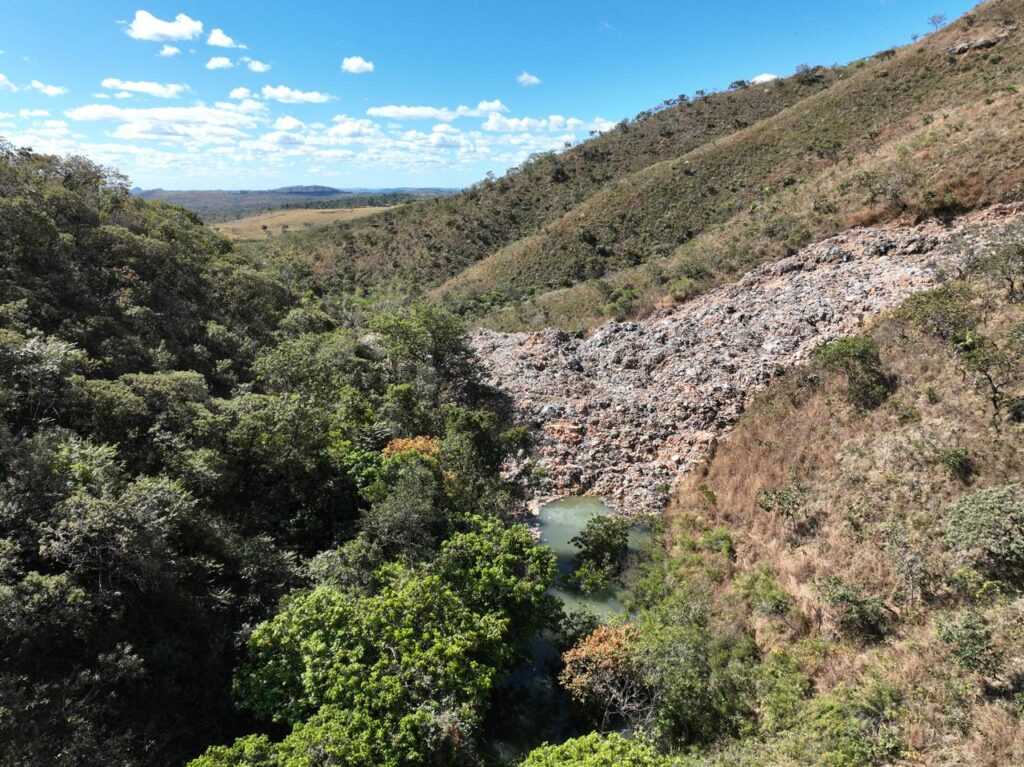 lixao-de-padre-bernardo:-governador-decreta-situacao-de-emergencia