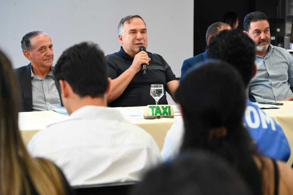 prefeitura-abre-prazo-para-taxistas-com-permissoes-vencidas