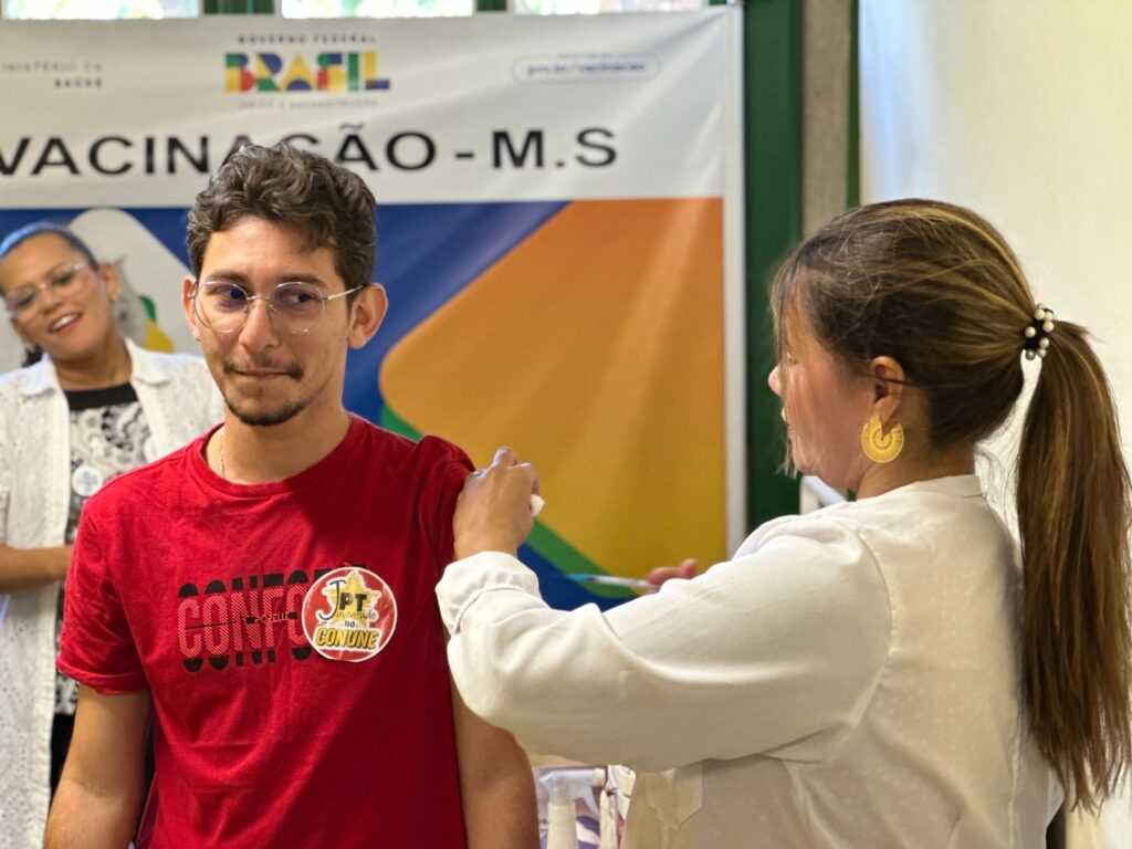 saude-oferta-vacinacao-e-testagem-de-ists-em-congresso-da-une