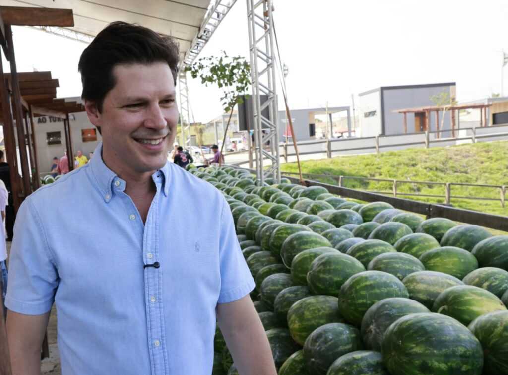 daniel-vilela-celebra-tradicao-e-producao-agricola-na-festa-da-melancia-em-uruana