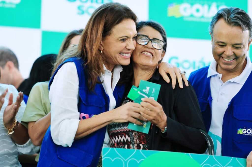 gracinha-caiado-abre-goias-social-em-uruacu