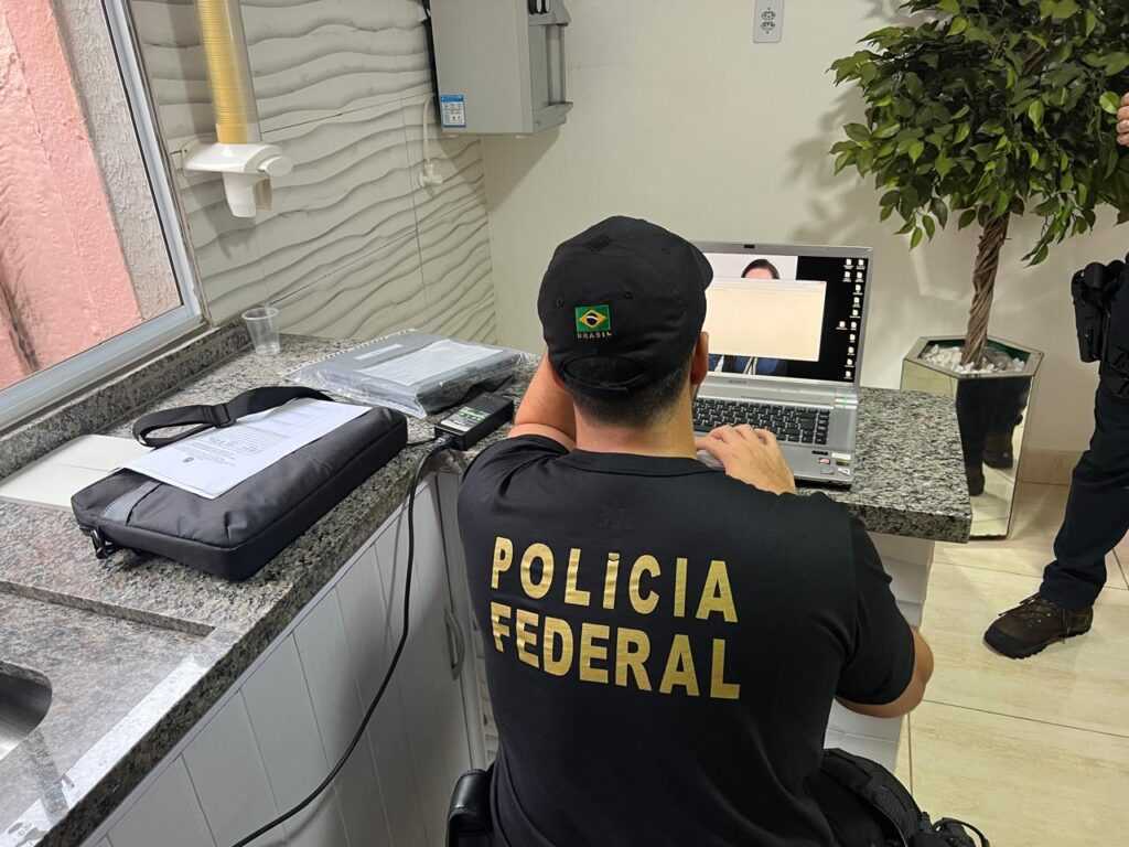 pf-faz-operacao-contra-grupo-que-oferecia-vagas-inexistentes-em-concurso-da-propria-pf