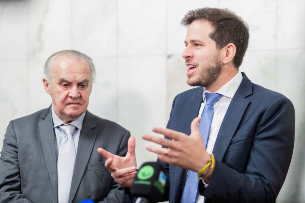 licenca-paternidade-entra-na-pauta-do-plenario-da-camara-na-proxima-semana