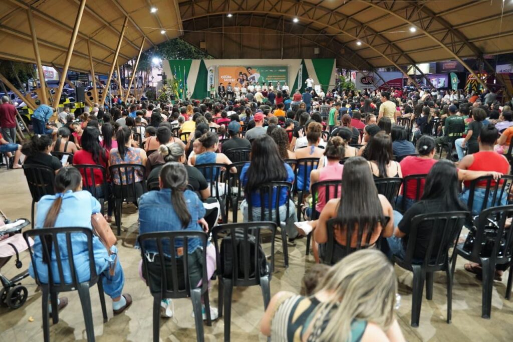 governo-de-goias-realiza-mais-de-4,7-mil-entregas-do-aluguel-social-em-outubro