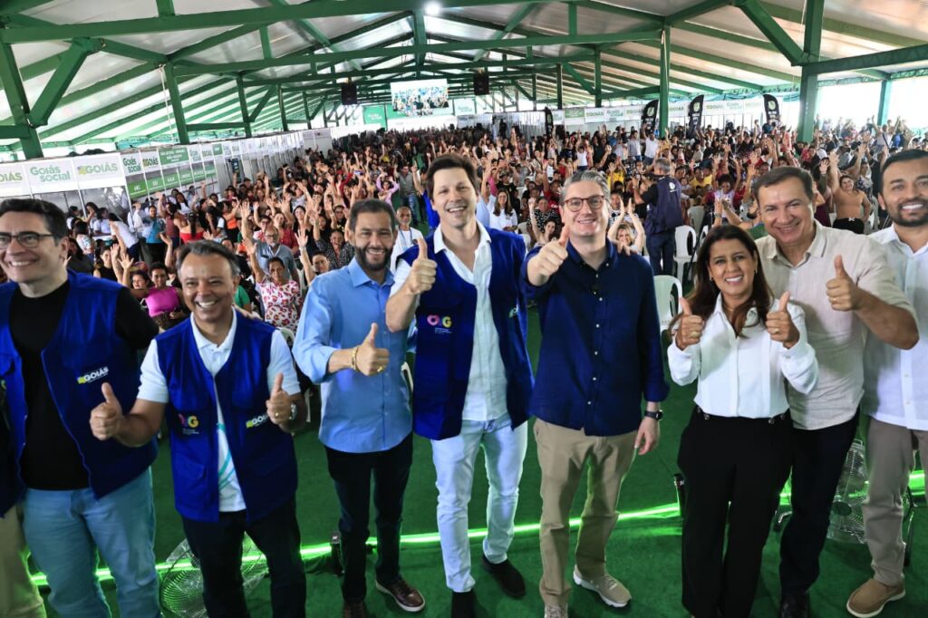 goias-social-leva-beneficios-a-populacao-de-aguas-lindas