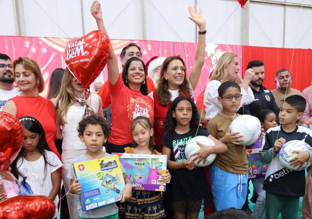 natal-do-bem-entrega-brinquedos-a-criancas-de-formosa