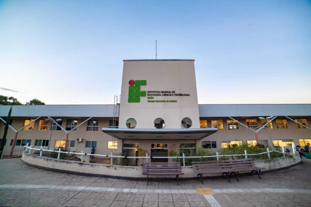 ifg-abre-inscricoes-para-professor-substituto-em-tres-areas-com-salario-de-ate-r$-8-mil