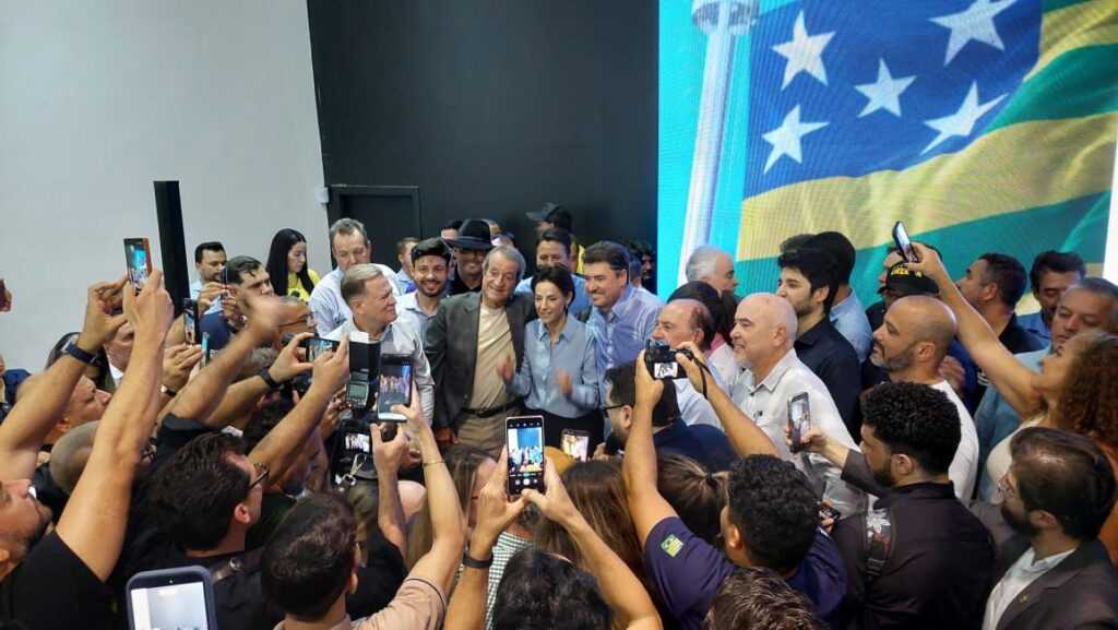 ana-paula-rezende-se-filia-ao-pl-e-aceita-ser-vice-na-chapa-de-wilder-morais-em-goias