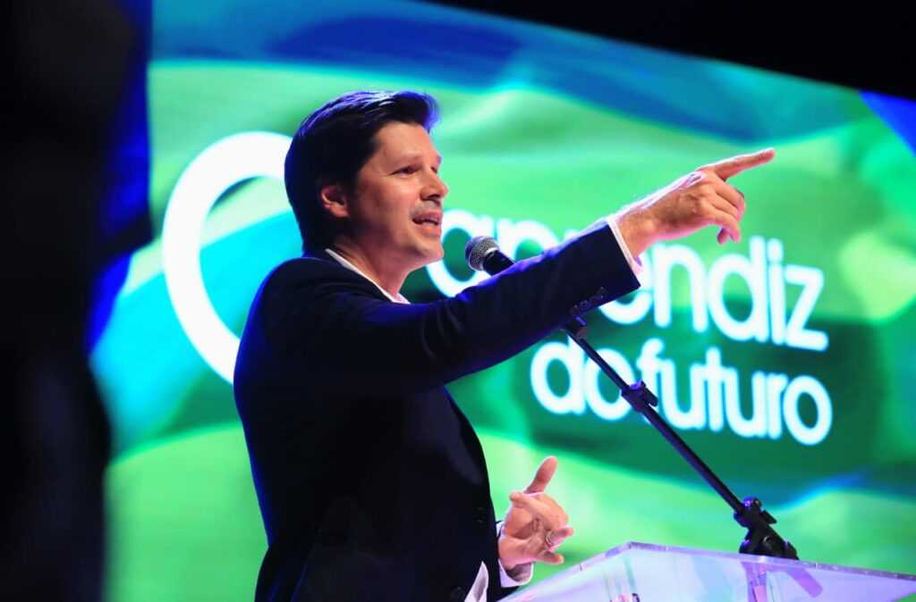 “aprendiz-do-futuro-abre-portas-e-prepara-jovens-para-mercado-de-trabalho”,-afirma-daniel-vilela