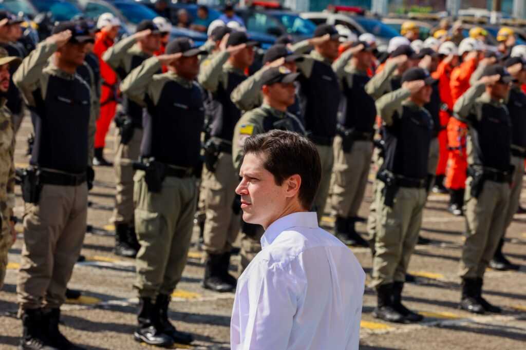 daniel-vilela-amplia-combate-ao-crime-com-entrega-de-equipamentos-e-nova-operacao-de-seguranca