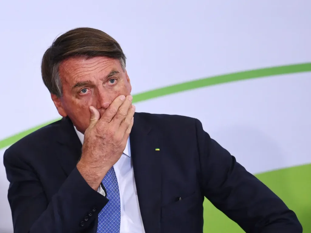 ONG ligada à produtora de filme sobre Bolsonaro apresentou R$ 16,5 milhões em notas irregulares ong-ligada-a-produtora-de-filme-sobre-bolsonaro-apresentou-r$-16,5-milhoes-em-notas-irregulares