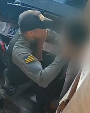 PM é detido depois de agredir adolescente de 16 anos e ameaçar: “Você tem que morrer” pm-e-detido-apos-agredir-adolescente-de-16-anos-e-ameacar:-“voce-tem-que-morrer”